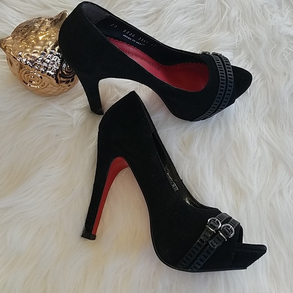 Heals - Picture 3 of 4